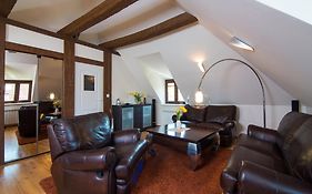 Marine Rooms